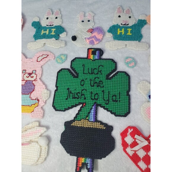 14 Handmade Holiday Cross Stitch Embroidered Canvas Patch Magnets - Picture 5 of 11